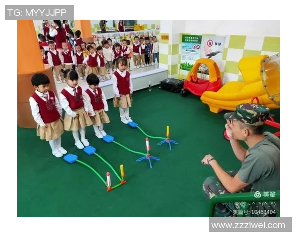 儿童颠足球乐趣无穷培养孩子运动能力与团队精神的最佳选择